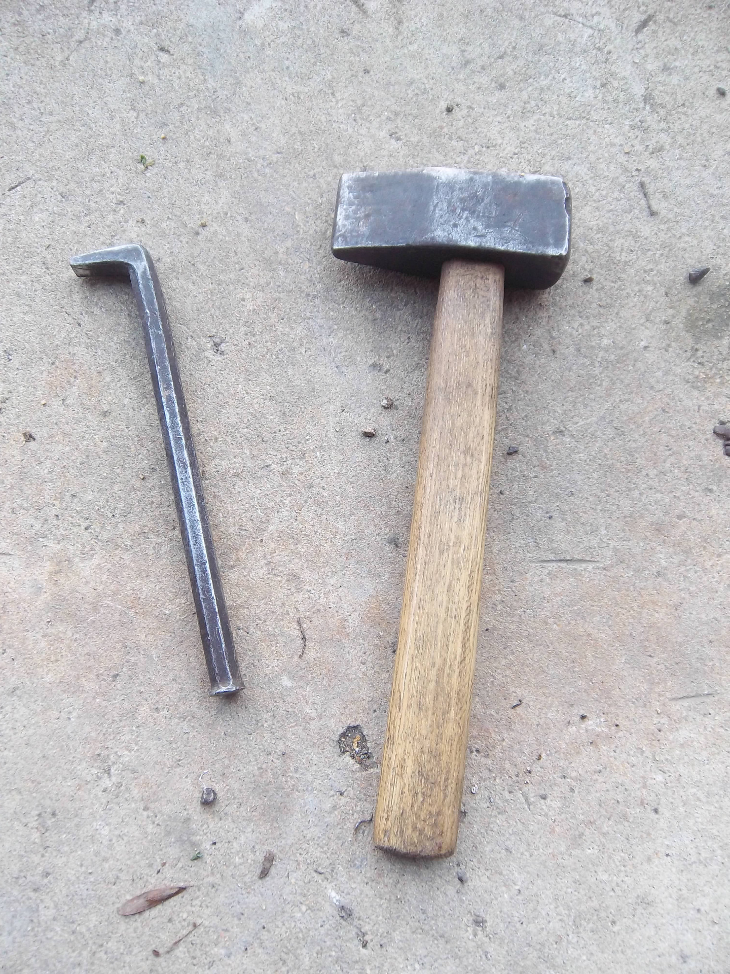 Marteau et botte